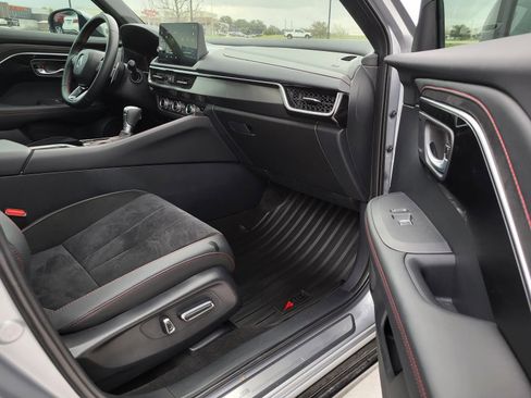 Used 2025 Acura ADX A-Spec AWD/4WD image 8