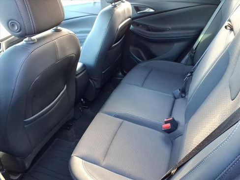 Certified 2024 Buick Encore GX Preferred w/ Comfort Package image 9