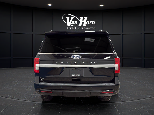 Used 2024 Ford Expedition XLT AWD/4WD image 6