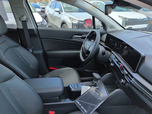 New 2026 Kia Sportage EX w/ EX Panorama Roof Package FWD image 7