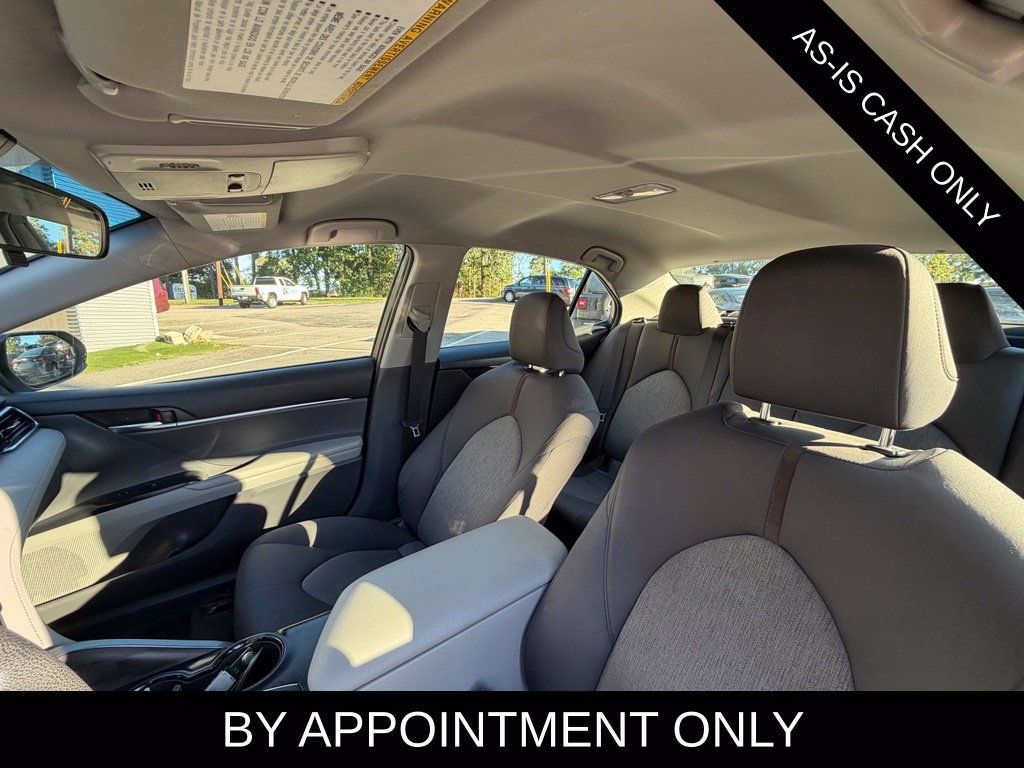 Used 2018 Toyota Camry LE FWD image 12