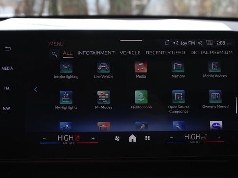 New 2026 BMW X1 xDrive28i w/ Technology Package image 16