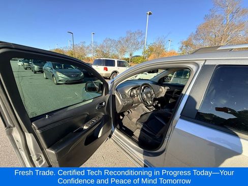 Used 2020 Dodge Journey Crossroad image 7