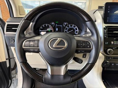 Used 2023 Lexus GX 460 Premium w/ Premium Package AWD/4WD image 15