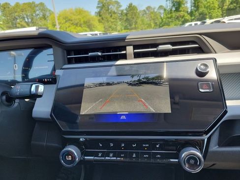 New 2027 Chevrolet Bolt LT w/ Comfort Package FWD image 26