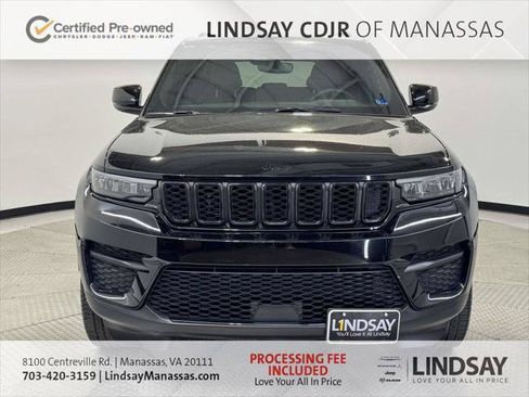 Certified 2023 Jeep Grand Cherokee Altitude AWD/4WD image 3