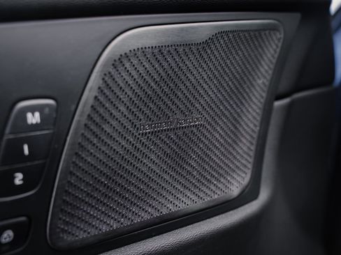 Used 2020 Volvo XC60 T6 R-Design image 18