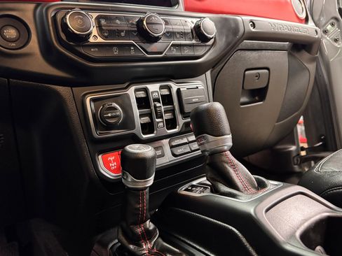 Used 2019 Jeep Wrangler Unlimited Rubicon image 19