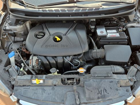Used 2011 Hyundai Elantra GLS FWD image 27