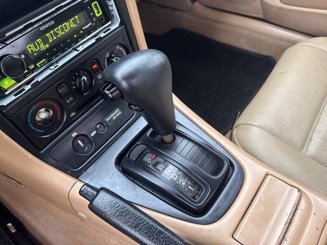 Used 1999 MAZDA MX-5 Miata RWD image 16