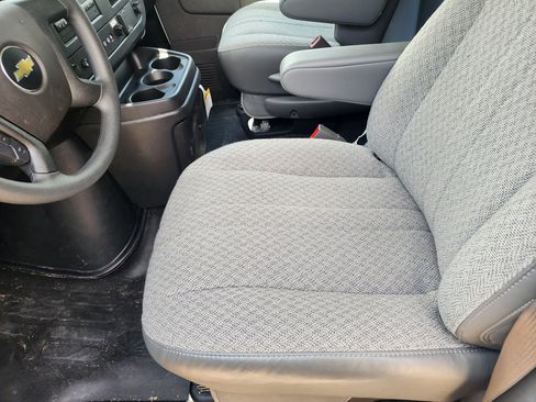 New 2024 Chevrolet Express 3500 w/ Power Convenience Package image 22