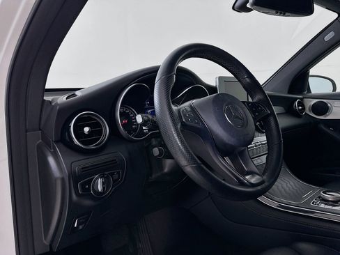 Certified 2019 Mercedes-Benz GLC 300 image 10