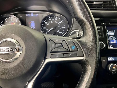 Used 2021 Nissan Rogue Sport SL w/ Premium Package image 24