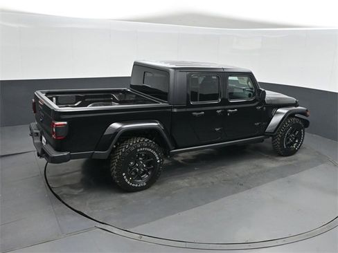 New 2026 Jeep Gladiator Willys image 29