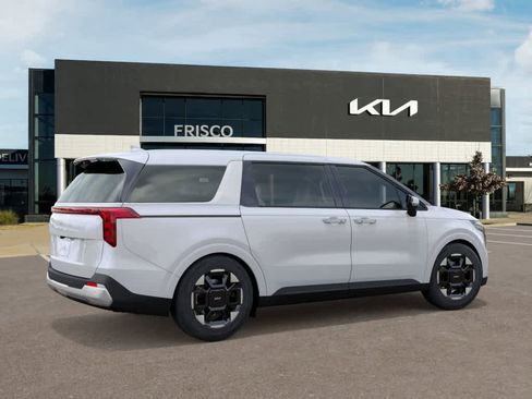 New 2026 Kia Carnival EX FWD image 6