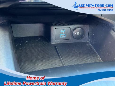 Used 2022 Ford Escape SE w/ Cold Weather Package AWD/4WD image 32