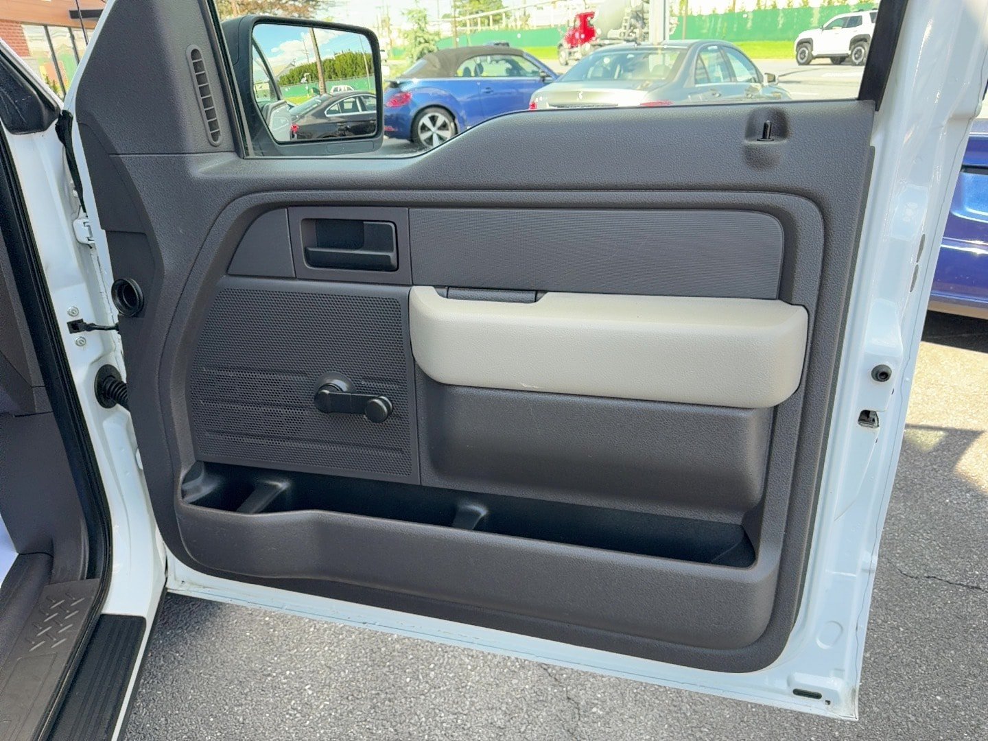 Used 2010 Ford F150 XL RWD image 15