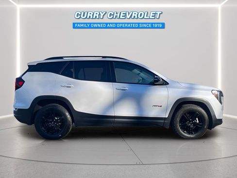 Used 2022 GMC Terrain AT4 image 14