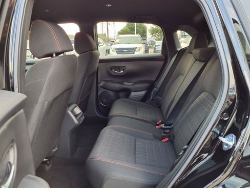 Certified 2025 Honda HR-V Sport image 18