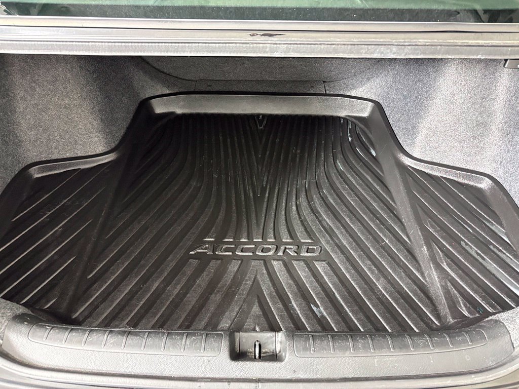 Used 2018 Honda Accord LX image 35