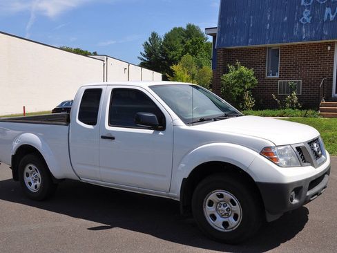 Used 2021 Nissan Frontier S AWD/4WD image 4