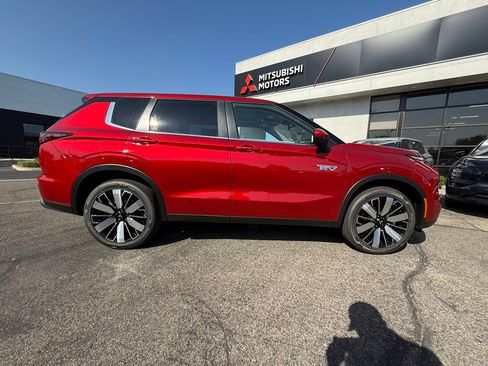 New 2026 Mitsubishi Outlander SE AWD/4WD image 16