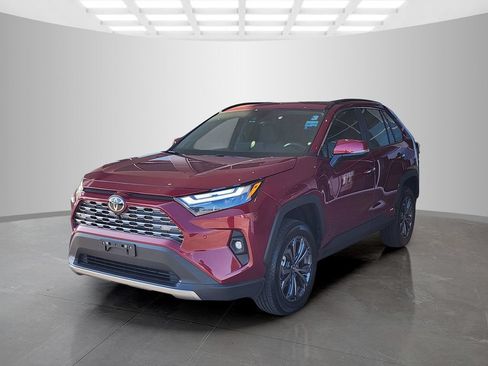 Used 2025 Toyota RAV4 Limited w/ Advanced Technology Package AWD/4WD image 9