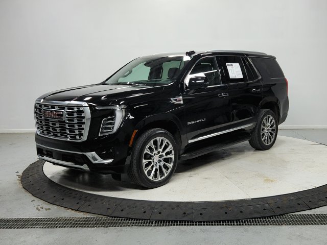 Used 2025 GMC Yukon Denali AWD/4WD image 4