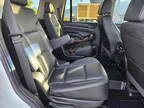 Used 2020 Chevrolet Tahoe Premier AWD/4WD image 31