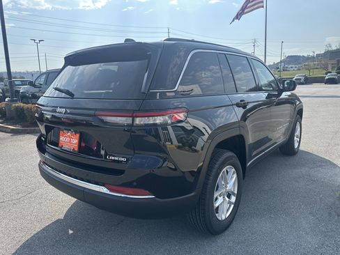 New 2026 Jeep Grand Cherokee Laredo X AWD/4WD image 7