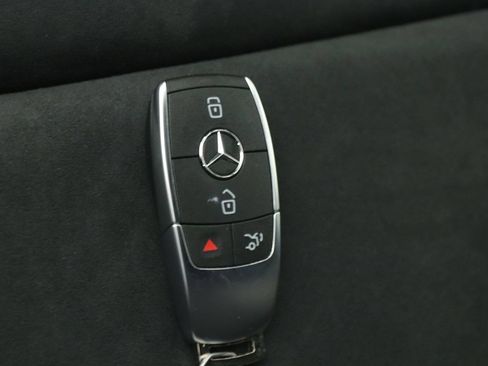New 2026 Mercedes-Benz GLA 250 image 9