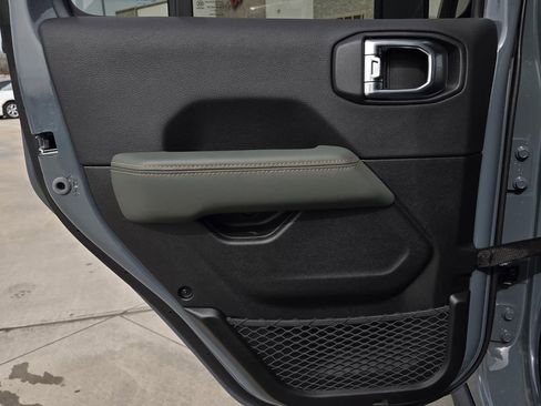 New 2026 Jeep Gladiator Mojave image 12