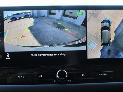 New 2025 Mitsubishi Outlander SE image 20