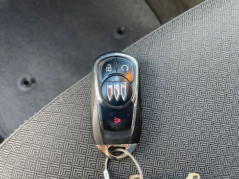 Used 2025 Buick Encore GX Preferred image 22