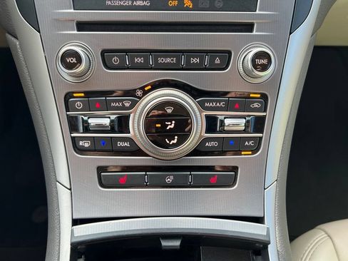 Used 2019 Lincoln MKZ Reserve w/ Reserve Plus Package FWD image 30