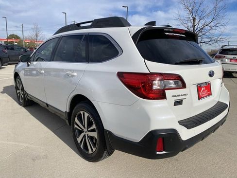Used 2018 Subaru Outback 3.6R Limited image 3