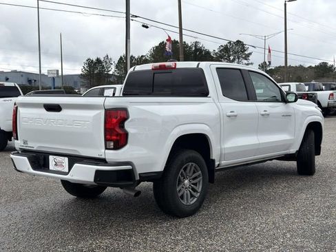 Used 2024 Chevrolet Colorado LT w/ LT Convenience Package RWD image 12