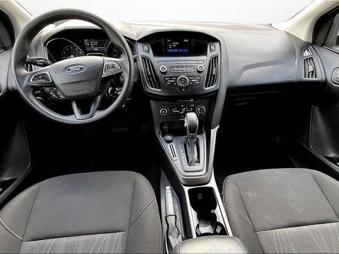 Used 2018 Ford Focus SE image 14
