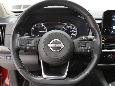 Used 2022 Nissan Pathfinder SL w/ SL Premium Package image 21