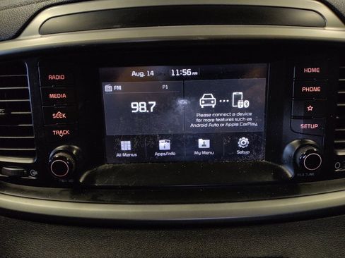Used 2019 Kia Sorento L FWD image 25