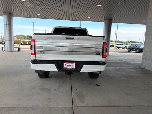 Used 2021 Ford F150 Platinum w/ FX4 Off-Road Package AWD/4WD image 8
