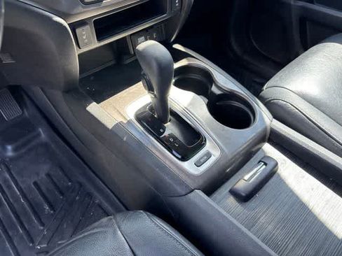 Used 2017 Honda Pilot EX-L image 16