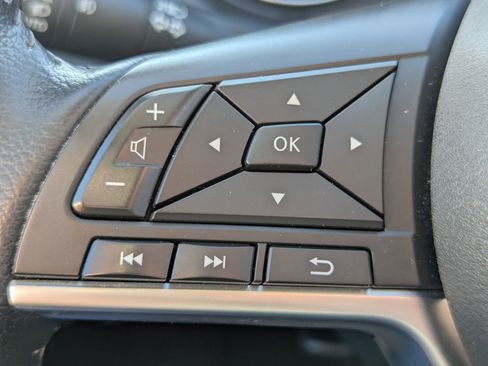 Used 2022 Nissan Rogue Sport SL w/ Premium Package image 20