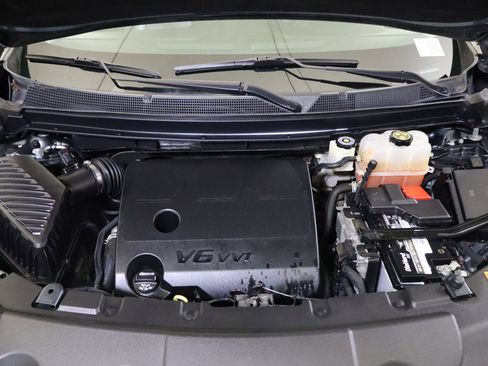 Used 2019 Chevrolet Traverse RS image 14