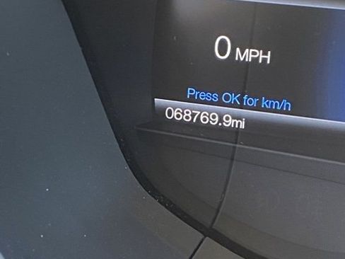 Used 2018 Ford Fusion SE w/ Fusion SE Technology Package image 13