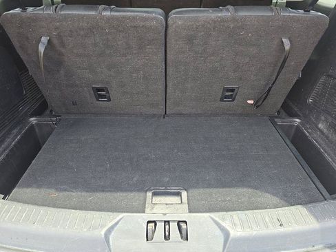 Used 2020 Ford Explorer XLT w/ Equipment Group 202A AWD/4WD image 18