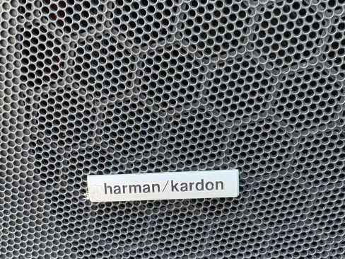 Used 2015 Subaru Forester 2.5i Limited image 16