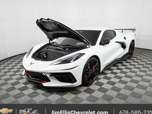 Certified 2024 Chevrolet Corvette Stingray Preferred Cpe w/ Stealth Interior Trim Package RWD image 28