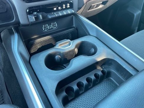 Used 2022 RAM 2500 Big Horn w/ Level 1 Equipment Group AWD/4WD image 29