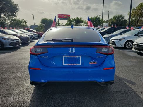 Used 2025 Honda Civic Sport image 10